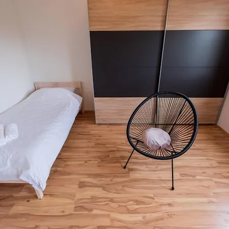 Nina 別荘 トゥラニ