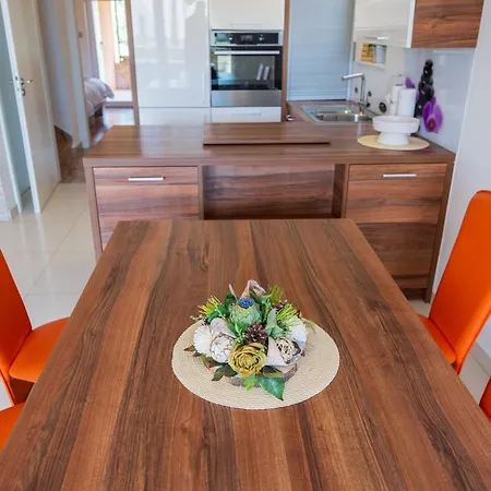 Nina بيت للعطل *