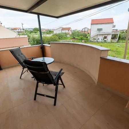 Nina Holiday home Turanj