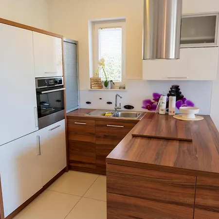Nina Holiday home *