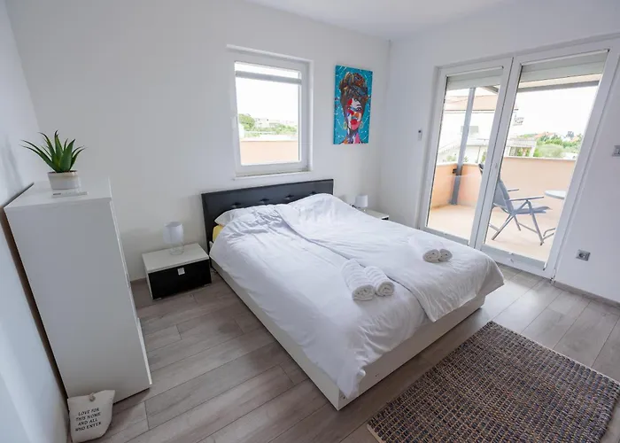 Nina بيت للعطل توراني